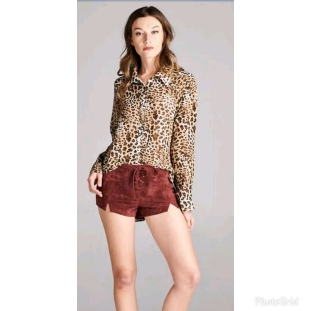 [Honey Punch] Faux Suede Lace Up Shorts -Burgundy